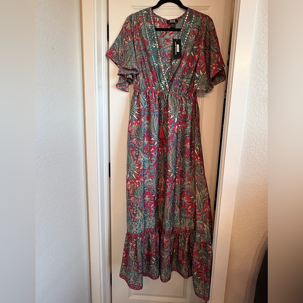 V-Neck Maxi Dress in pink and green